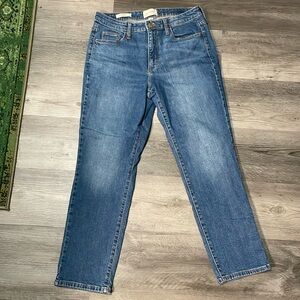 Universal thread high rise straight women’s jeans size 10